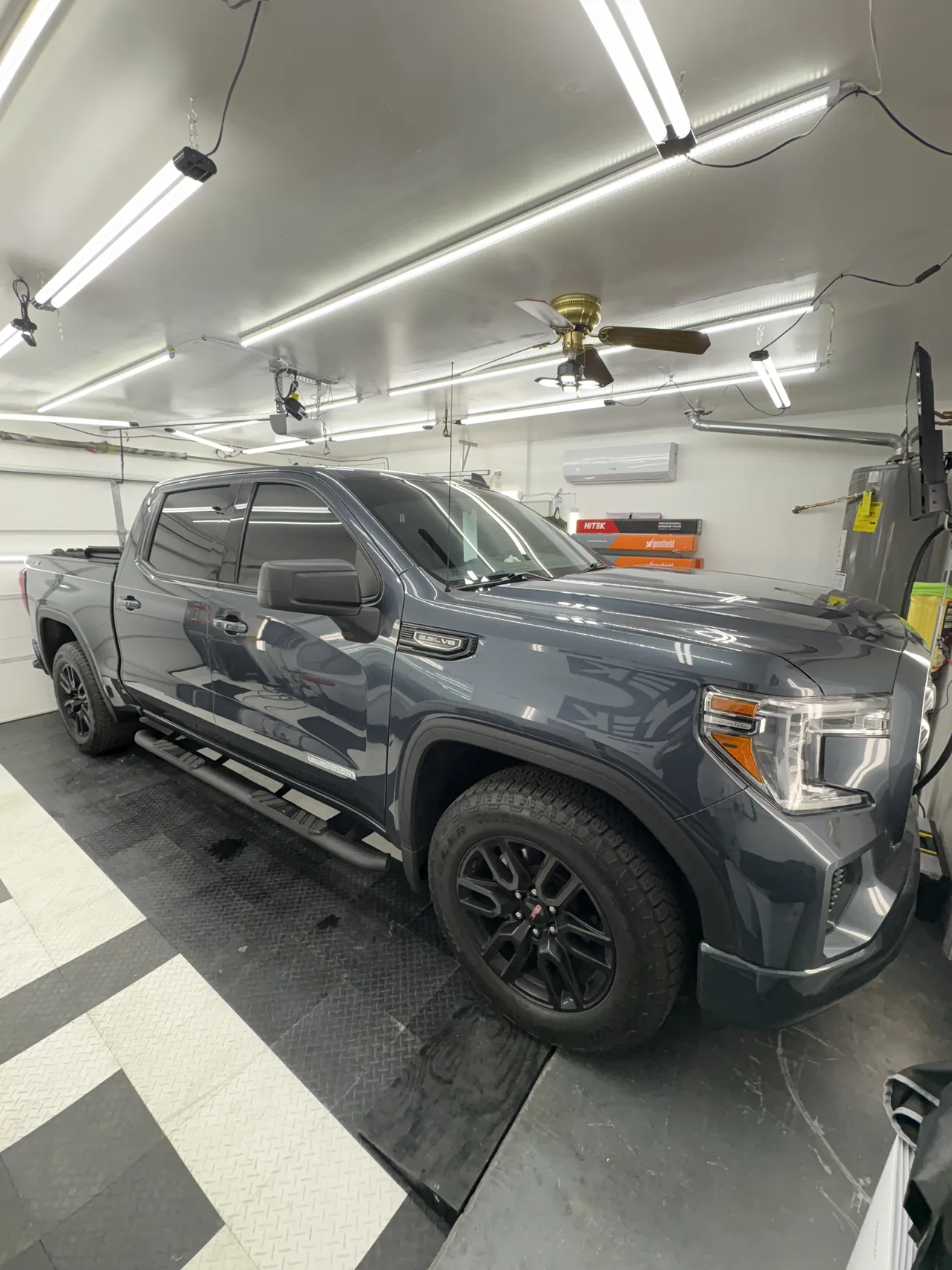 Expert carbon window tinting at las vegas tint studio
